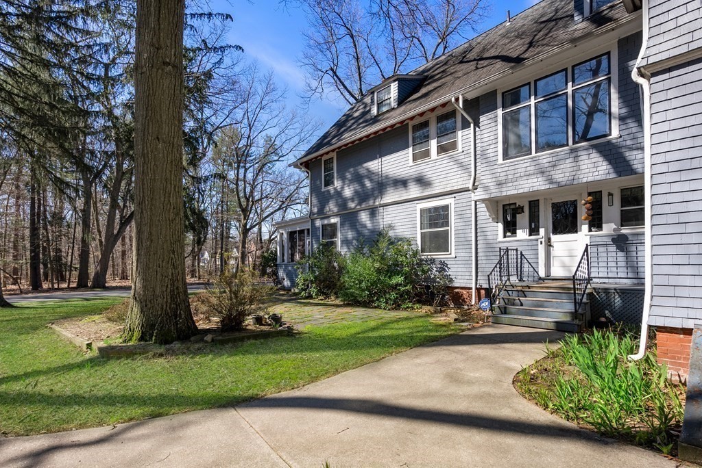 73 Washington Road Springfield, MA 01108 - Photo 35 of 42
