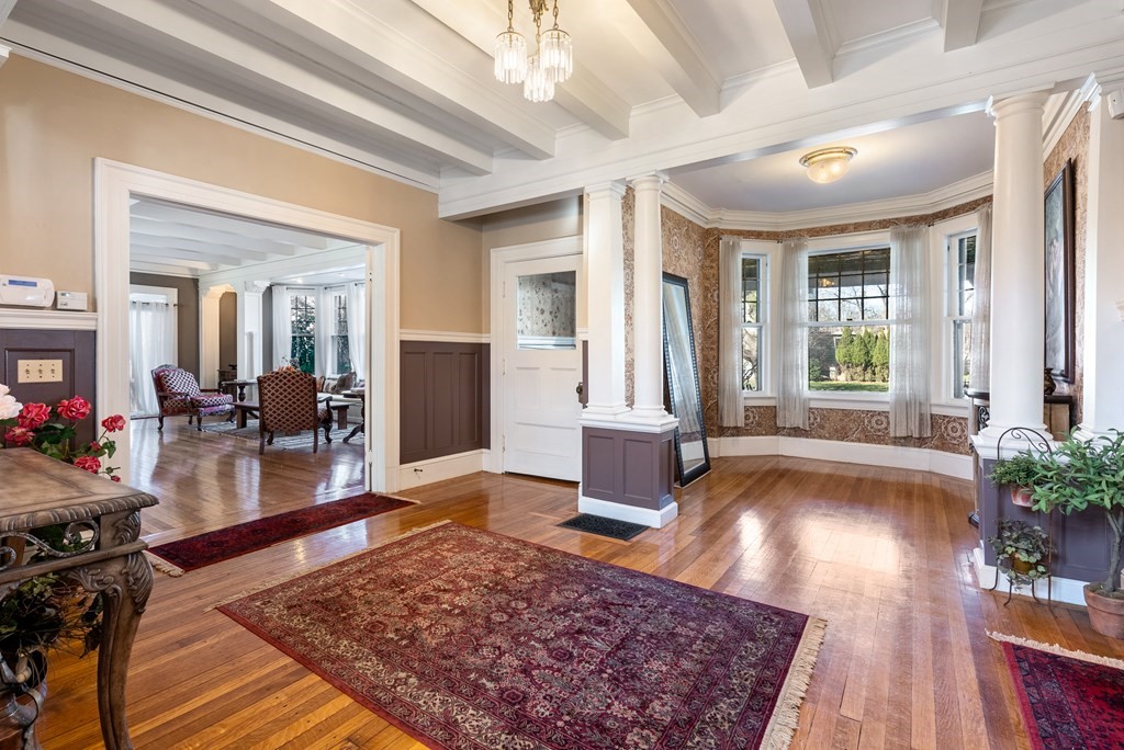 73 Washington Road Springfield, MA 01108 - Photo 7 of 42