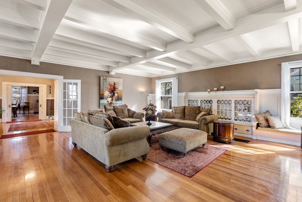 73 Washington Road Springfield, MA 01108 - Photo 9 of 42