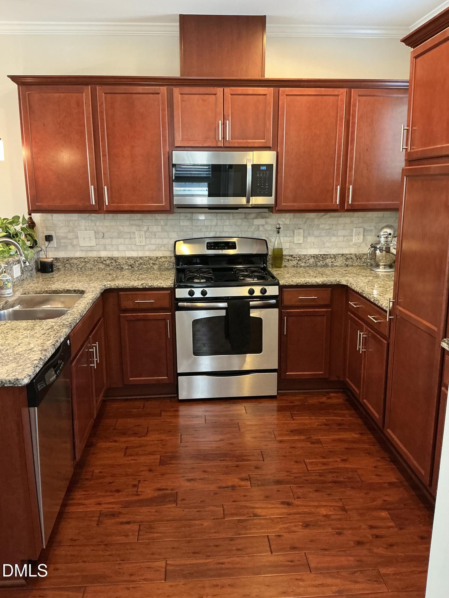 1408 Crafton Way, Unit NONE Raleigh, NC 27607 - Photo 15 of 35