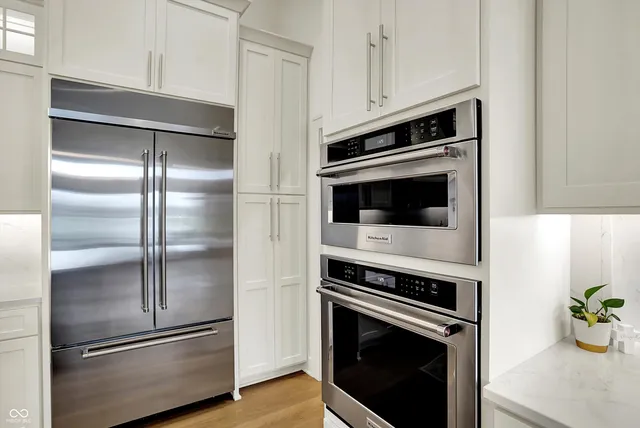 $2,290,000 | 3961 Chapel Hill Court, Bargersville, IN 46106