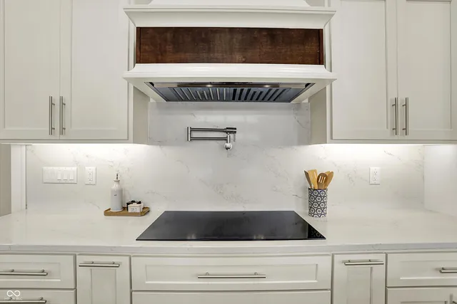 $2,290,000 | 3961 Chapel Hill Court, Bargersville, IN 46106