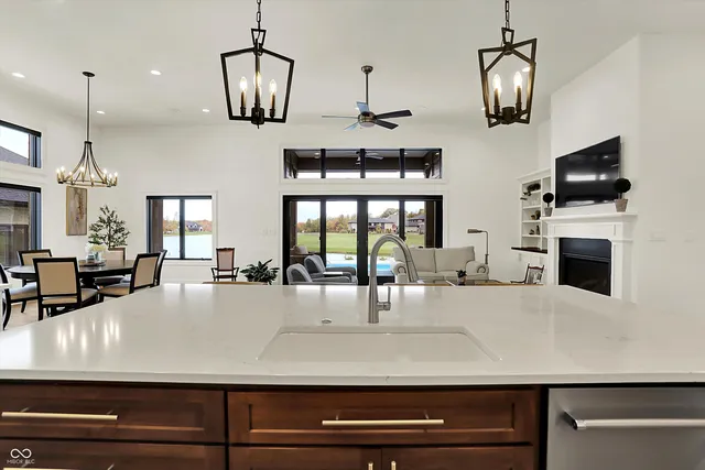 $2,290,000 | 3961 Chapel Hill Court, Bargersville, IN 46106