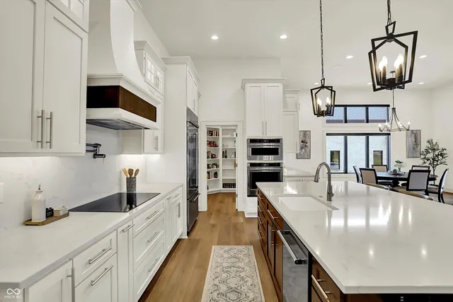 $2,290,000 | 3961 Chapel Hill Court, Bargersville, IN 46106