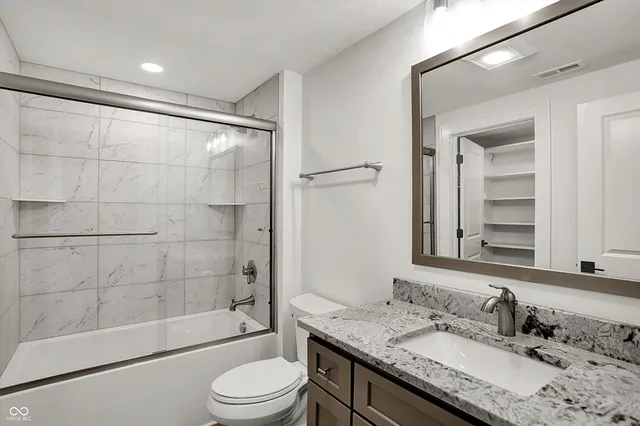 $2,290,000 | 3961 Chapel Hill Court, Bargersville, IN 46106