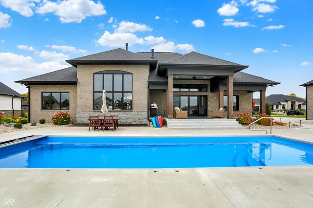 $2,290,000 | 3961 Chapel Hill Court, Bargersville, IN 46106