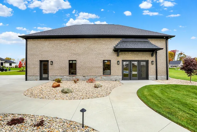 $2,290,000 | 3961 Chapel Hill Court, Bargersville, IN 46106