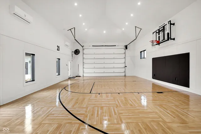 $2,290,000 | 3961 Chapel Hill Court, Bargersville, IN 46106