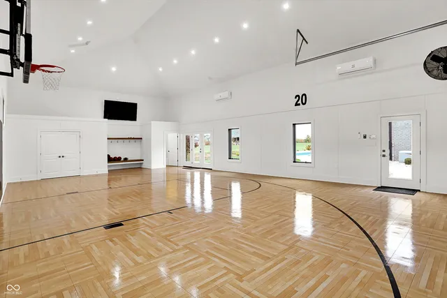 $2,290,000 | 3961 Chapel Hill Court, Bargersville, IN 46106