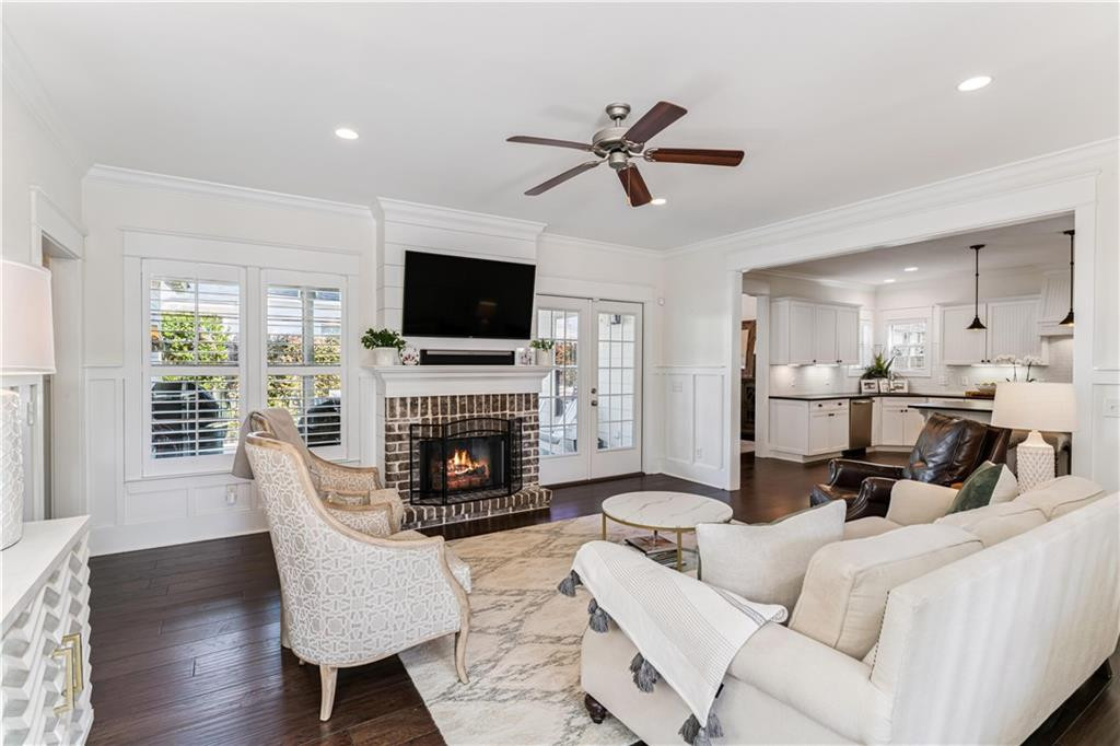 1077 Sinclair Point Street St. Simons Island, GA 31522 - Photo 3 of 34 Photo 3