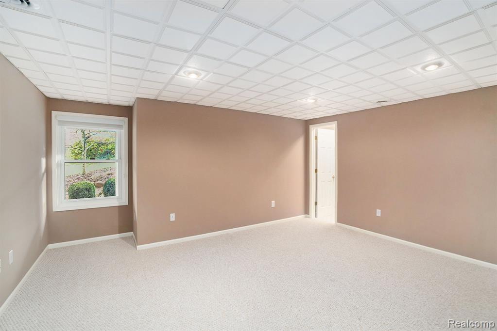 4019 Pine Ridge Court Fenton, MI 48430 - Photo 32 of 44 Gallery Image 32