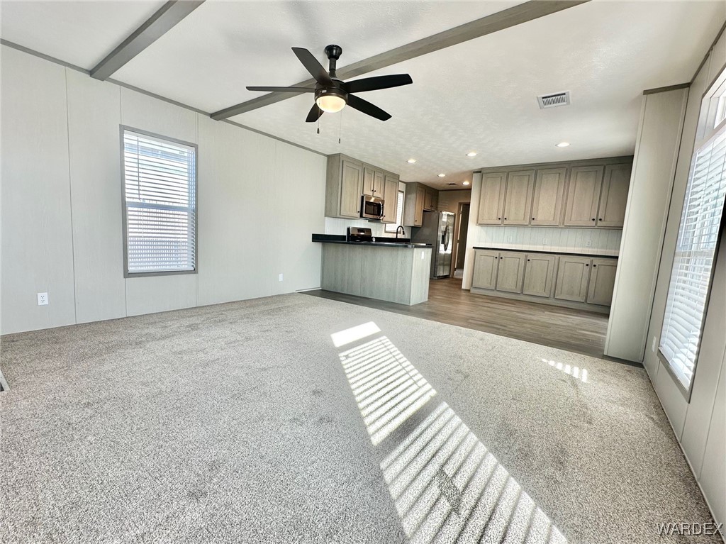 463 Santa Maria Road Bullhead City, AZ 86442 - Photo 12 of 32 Living Room