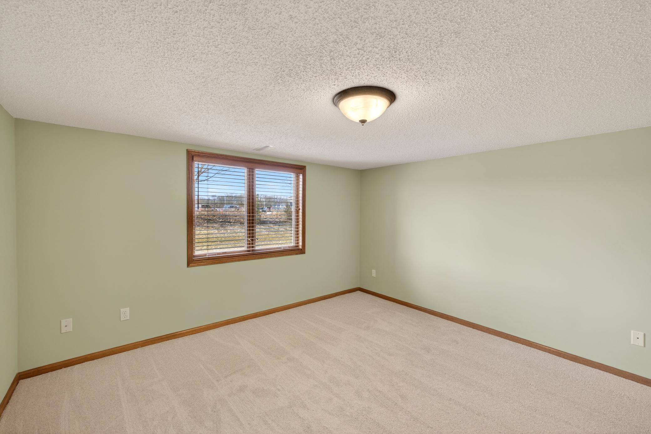 2272 Coral Court Northeast Rochester, MN 55906 - Photo 32 of 55