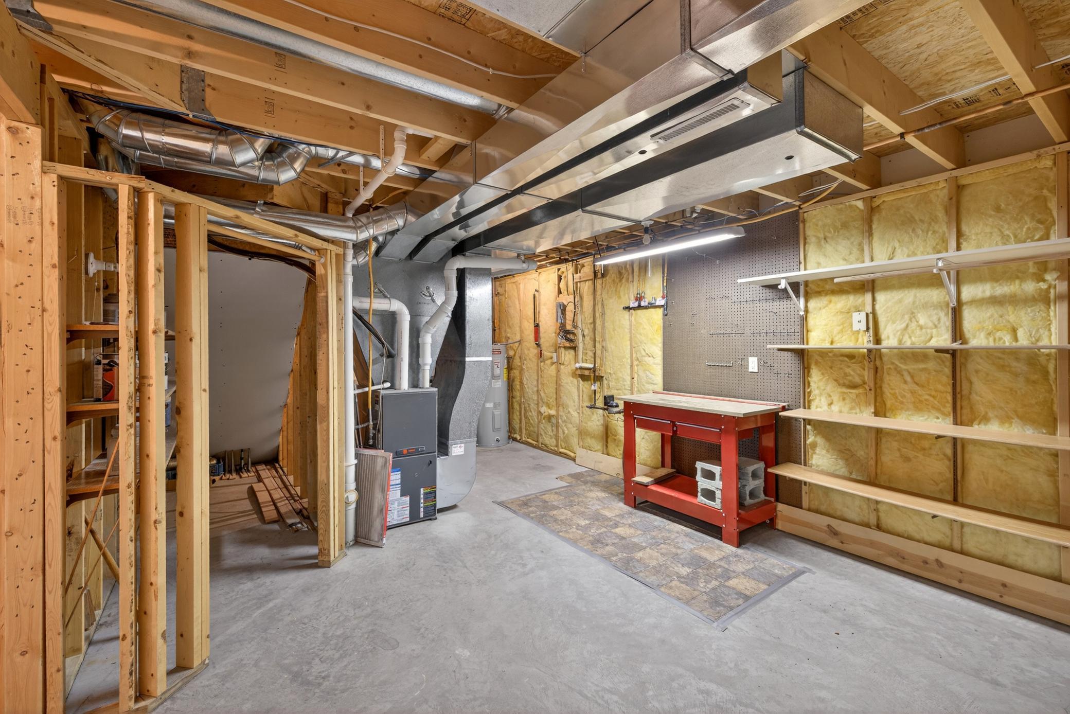 2272 Coral Court Northeast Rochester, MN 55906 - Photo 38 of 55