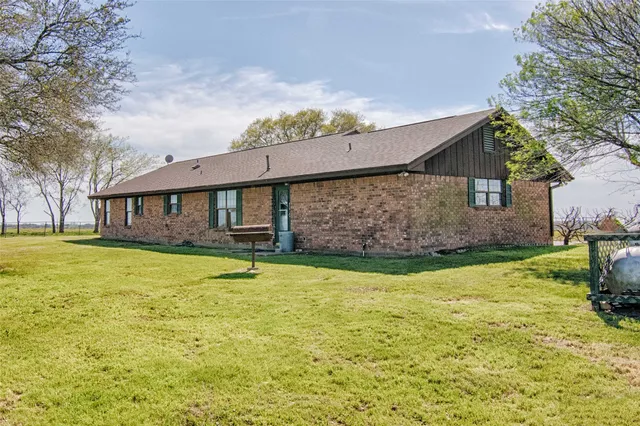 $945,000 | 11552 Farm To Market Road 1383, Schulenburg, TX 78956