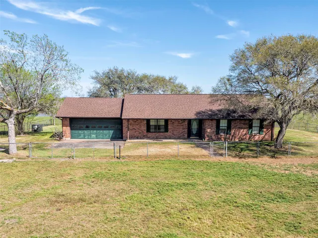 $945,000 | 11552 Farm To Market Road 1383, Schulenburg, TX 78956
