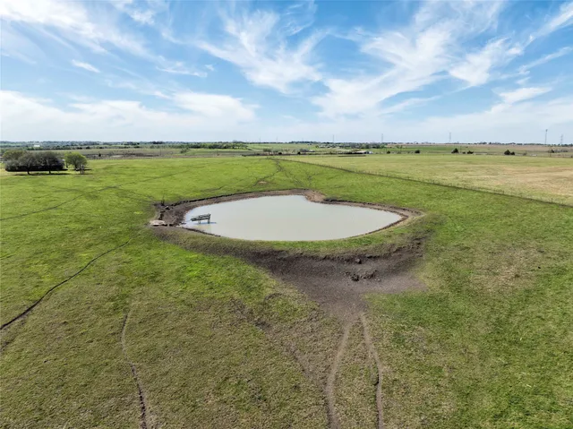 $945,000 | 11552 Farm To Market Road 1383, Schulenburg, TX 78956