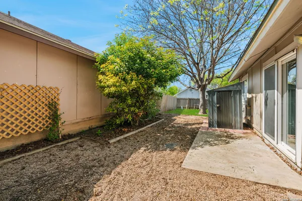 $1,500 | 12079 Stoney Bridge, San Antonio, TX 78247