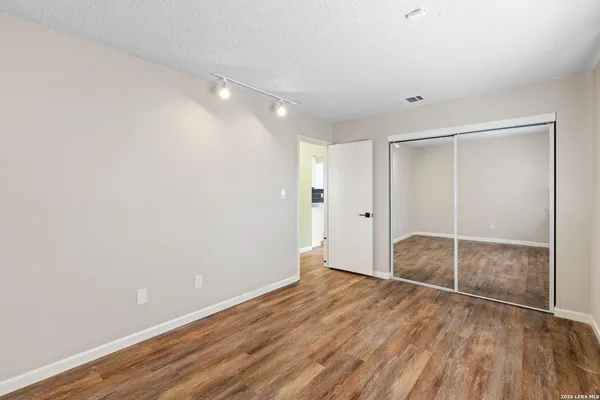 $1,500 | 12079 Stoney Bridge, San Antonio, TX 78247