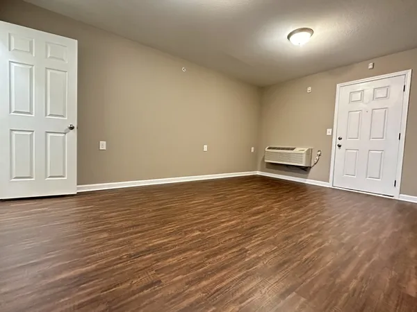 $815 | 161 Jack Miller Boulevard, Unit G, Clarksville, TN 37042