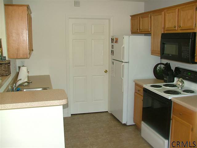 501 Cedar Rensselaer, NY 12144 - Photo 7 of 14 Photo 7