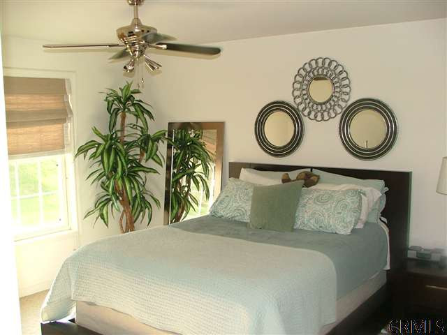 501 Cedar Rensselaer, NY 12144 - Photo 10 of 14 Photo 10