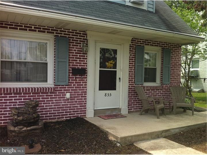 855 Cricket Road Secane, PA 19018 - Photo 2 of 25 Gallery Image 2