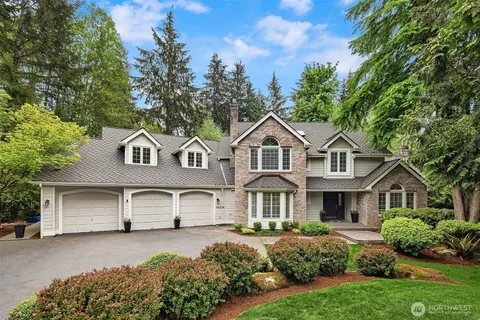 $2,895,000 | 14214 216th Avenue Northeast, Woodinville, WA 98077