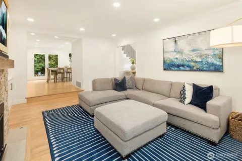 $2,895,000 | 14214 216th Avenue Northeast, Woodinville, WA 98077