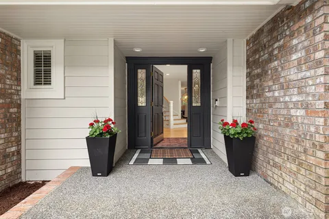 $2,895,000 | 14214 216th Avenue Northeast, Woodinville, WA 98077