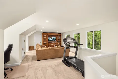 $2,895,000 | 14214 216th Avenue Northeast, Woodinville, WA 98077