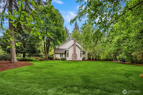 $2,895,000 | 14214 216th Avenue Northeast, Woodinville, WA 98077