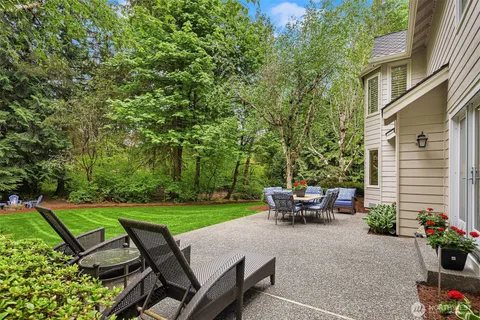$2,895,000 | 14214 216th Avenue Northeast, Woodinville, WA 98077
