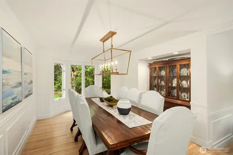 $2,895,000 | 14214 216th Avenue Northeast, Woodinville, WA 98077
