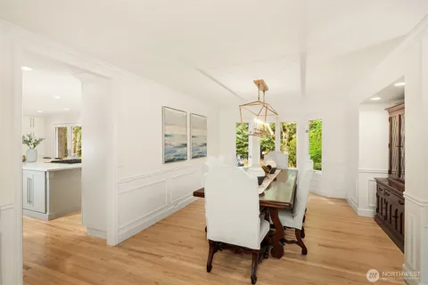 $2,895,000 | 14214 216th Avenue Northeast, Woodinville, WA 98077