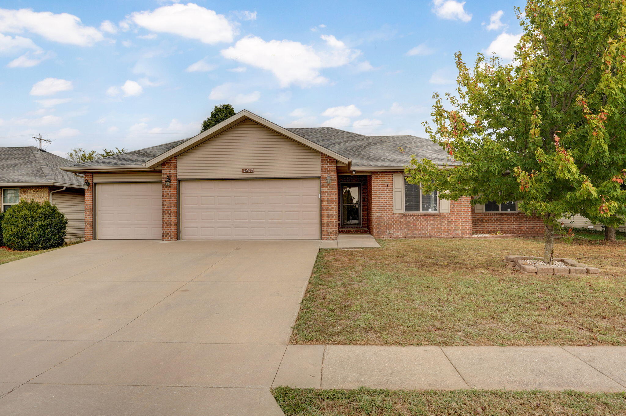 4407 West Nicholas Street Springfield, MO 65802 - Photo 1 of 1 IMG_2034