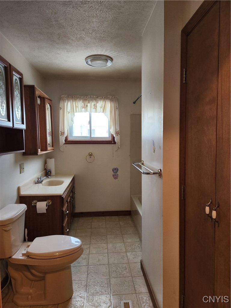 516 Cleveland Avenue Oneida, NY 13421 - Photo 12 of 19