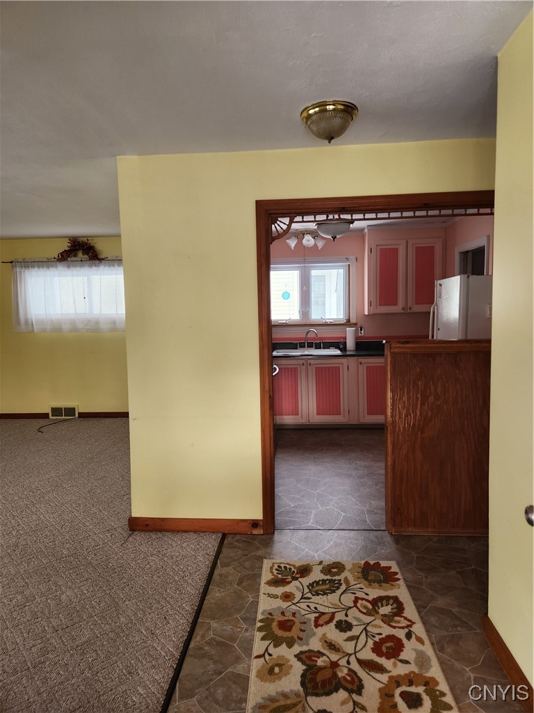 516 Cleveland Avenue Oneida, NY 13421 - Photo 4 of 19