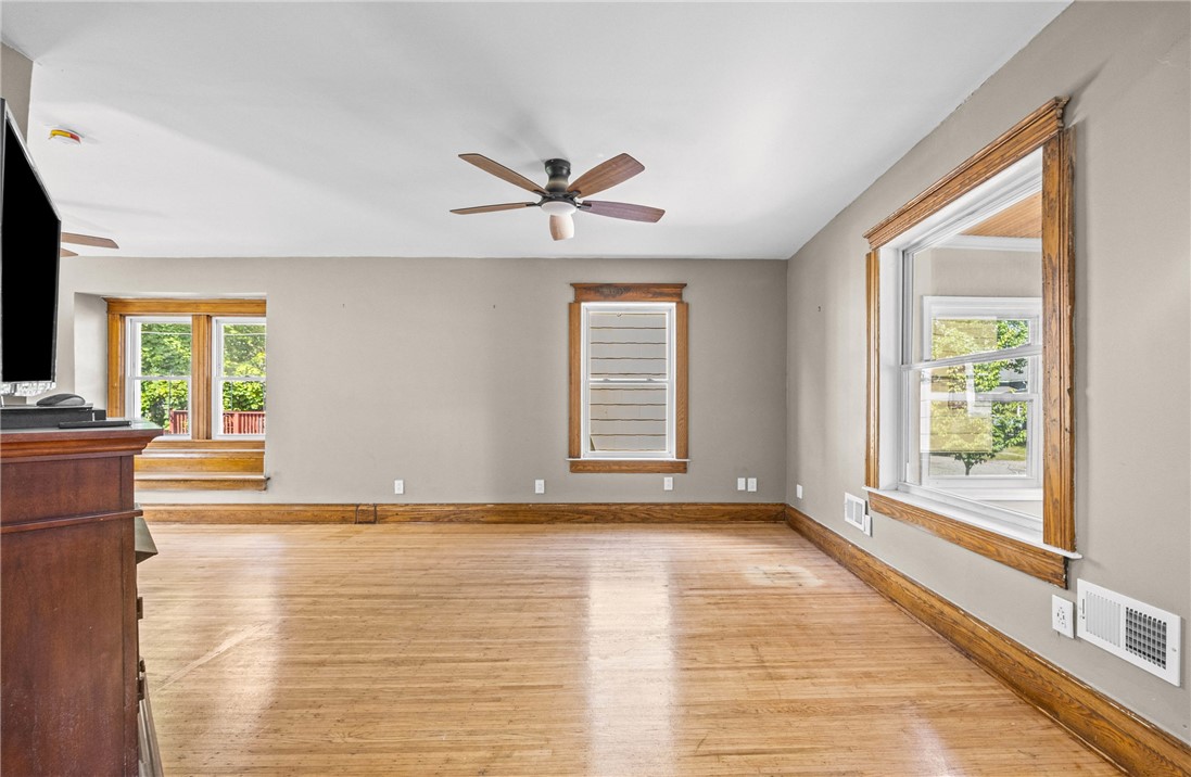 67 Minnesota Street Rochester, NY 14609 - Photo 9 of 39 Gallery Image 9