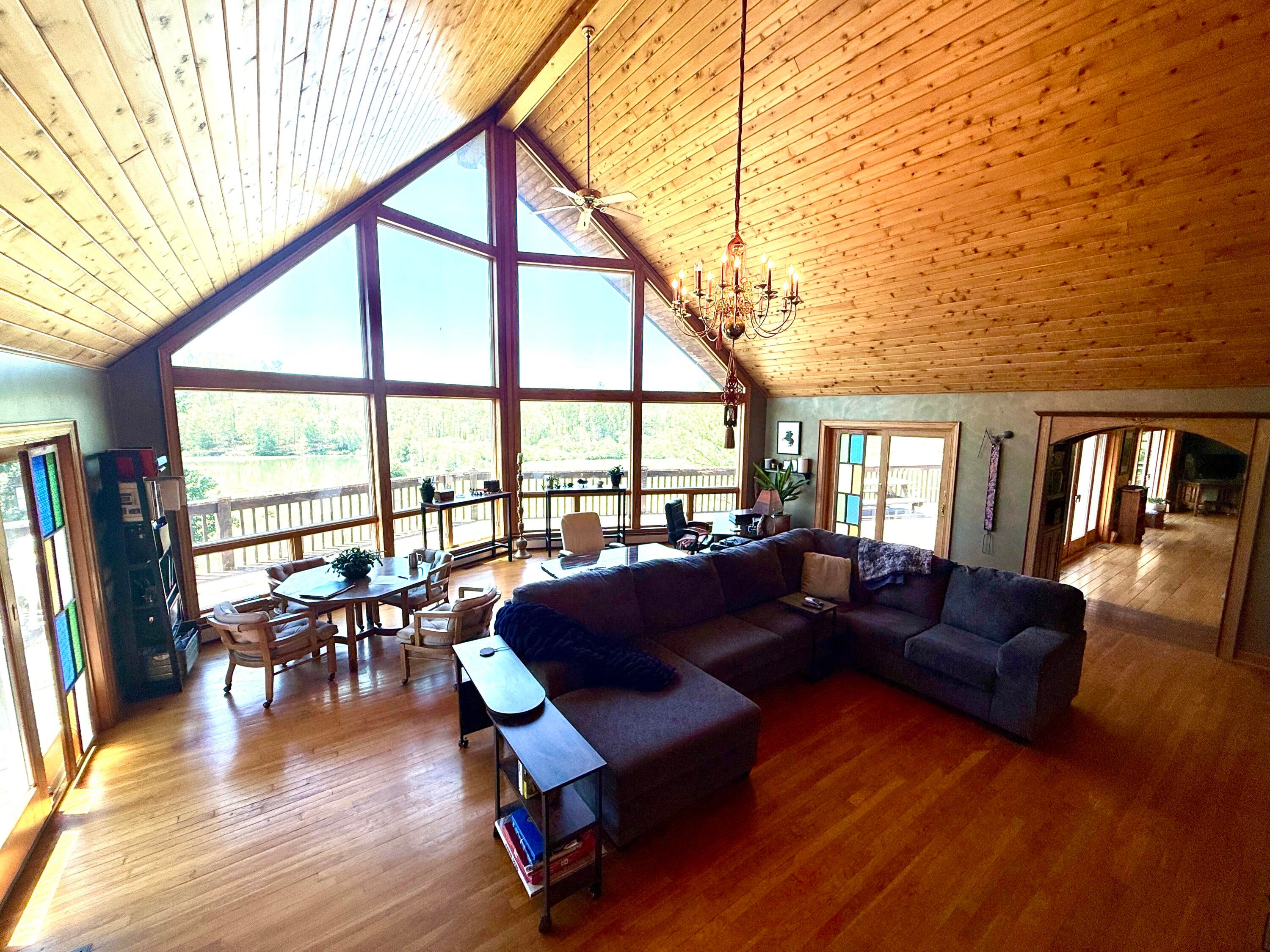 212 Dellhaven Road Frankford, WV 24938 - Photo 16 of 90 Great Room