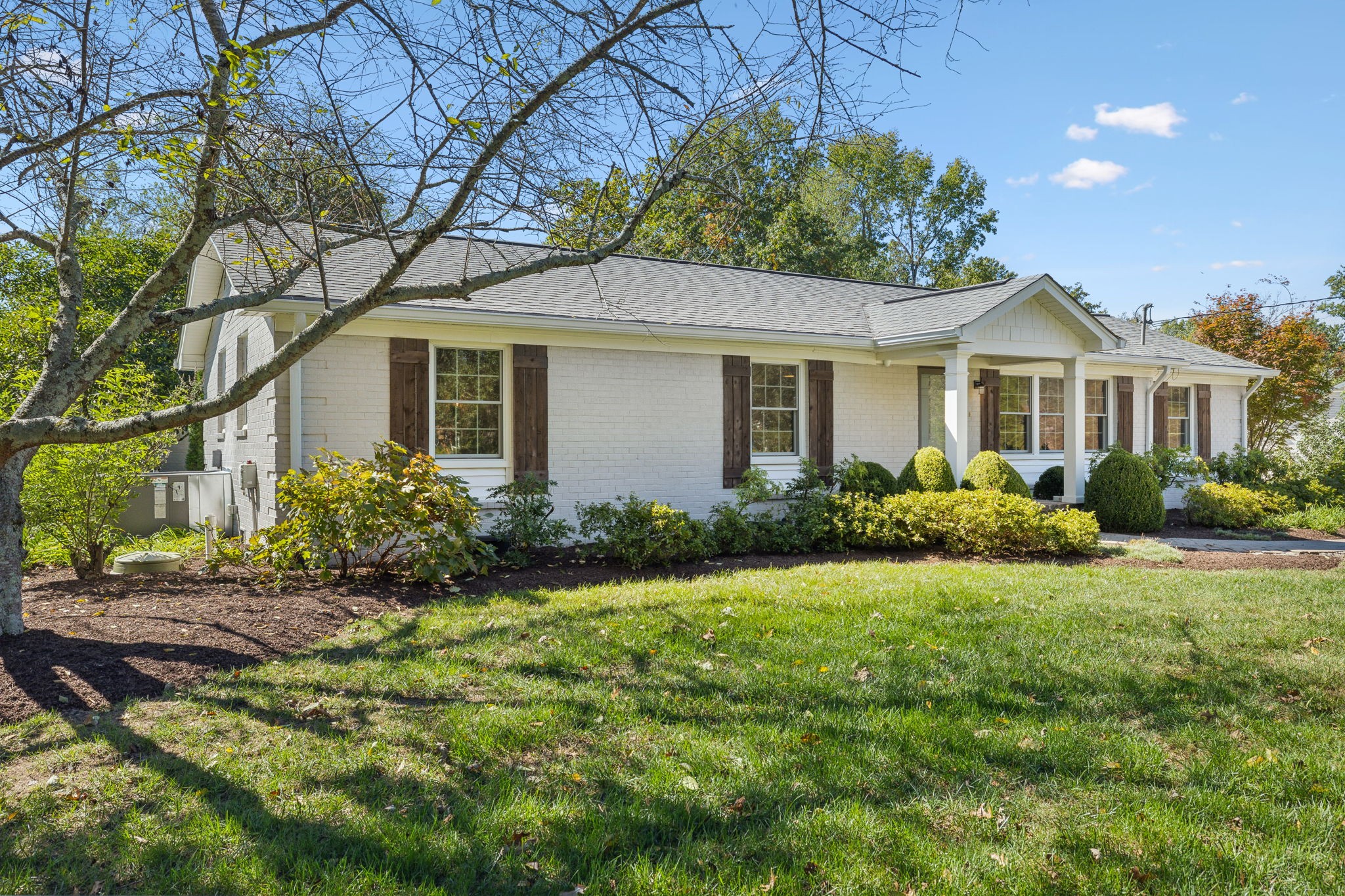 1999 South Berrys Chapel Road Franklin, TN 37069 - Photo 3 of 60 Gallery Image 3