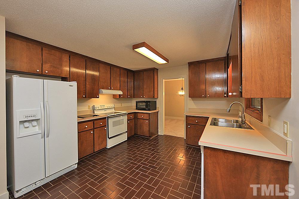 5120 Bartons Road Raleigh, NC 27613 - Photo 6 of 26 Plenty of cabinet space