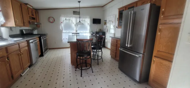 $158,900 | 426 Friar Tuck Drive, Exeter, NH 03833