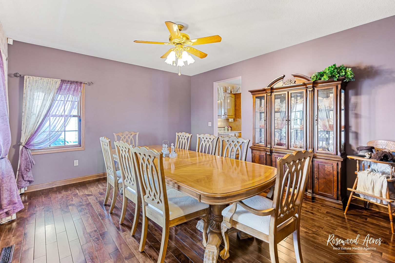 2021 Wiley Ridge Road Kankakee, IL 60901 - Photo 14 of 32 a dining room with furniture and window