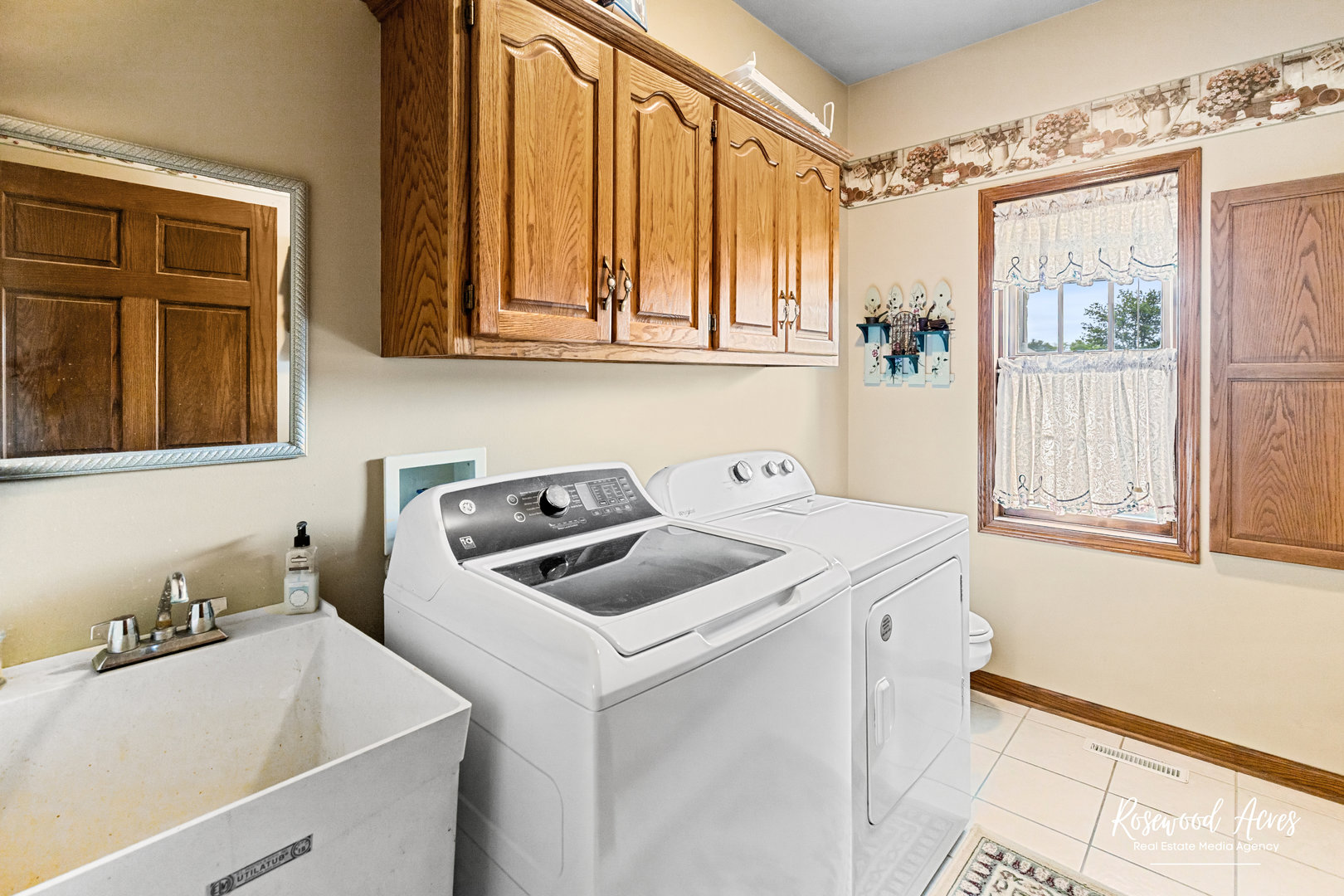 2021 Wiley Ridge Road Kankakee, IL 60901 - Photo 16 of 32 a room with storage and utility