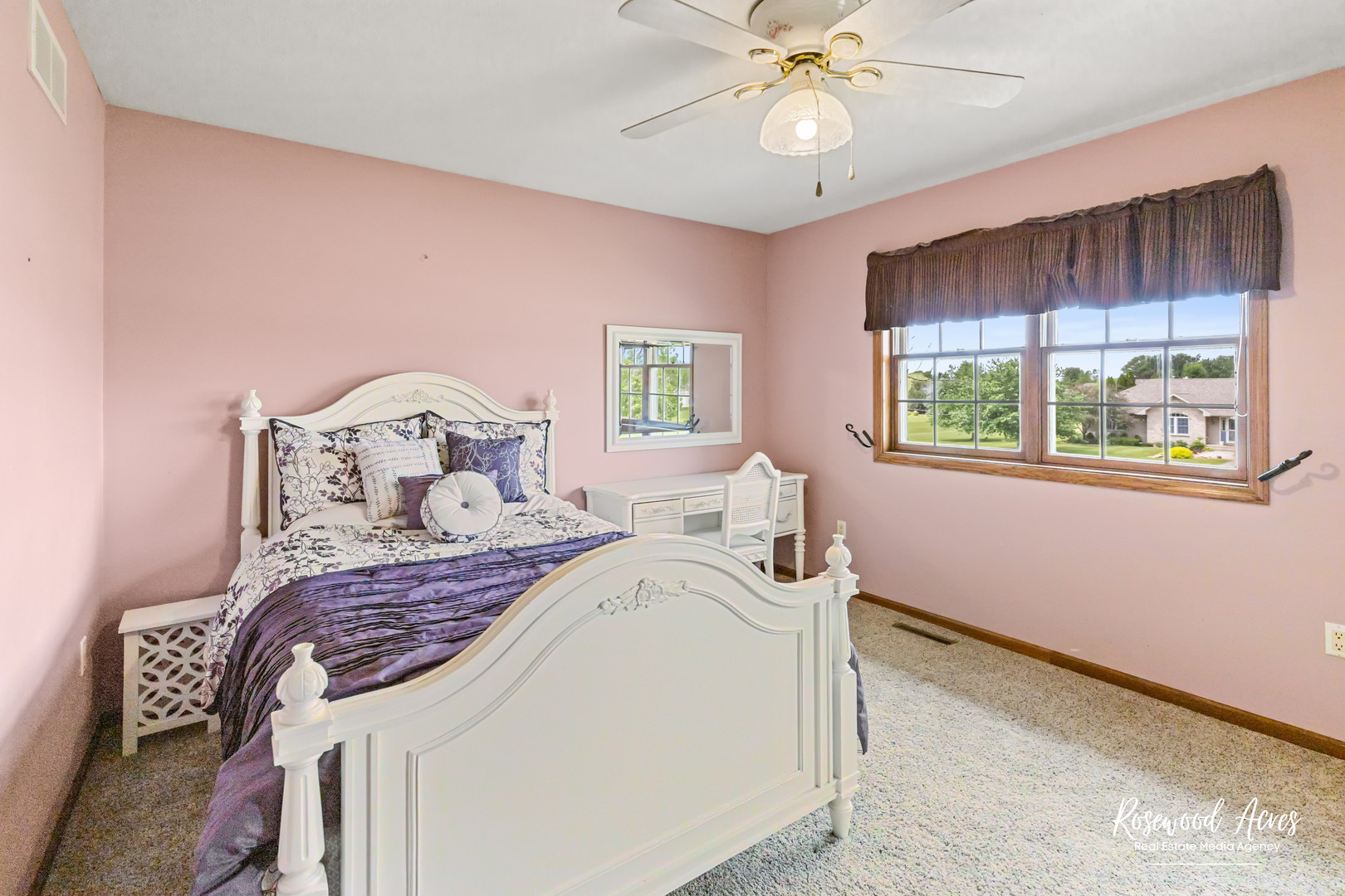 2021 Wiley Ridge Road Kankakee, IL 60901 - Photo 21 of 32 a bedroom with a bed and a chandelier