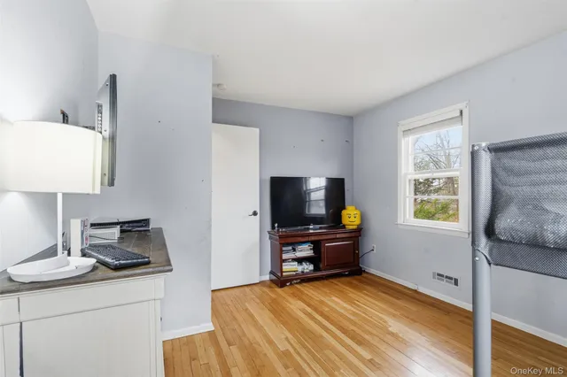 $635,000 | 22 Hovenkamp Avenue, Nanuet, NY 10954