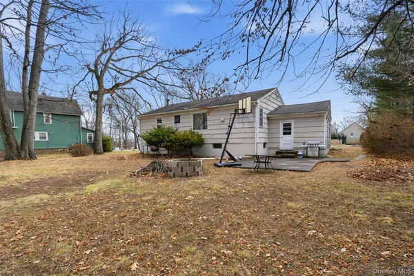 $615,000 | 22 Hovenkamp Avenue, Nanuet, NY 10954
