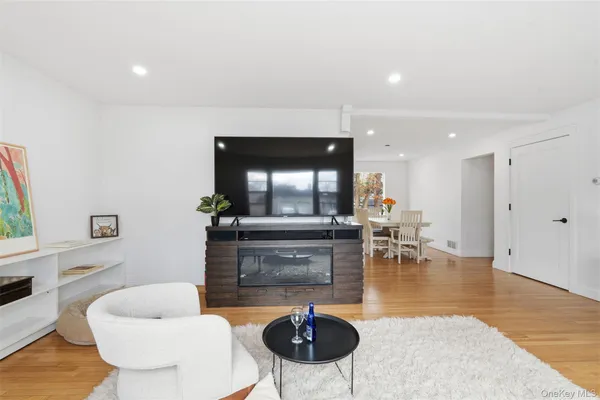 $615,000 | 22 Hovenkamp Avenue, Nanuet, NY 10954