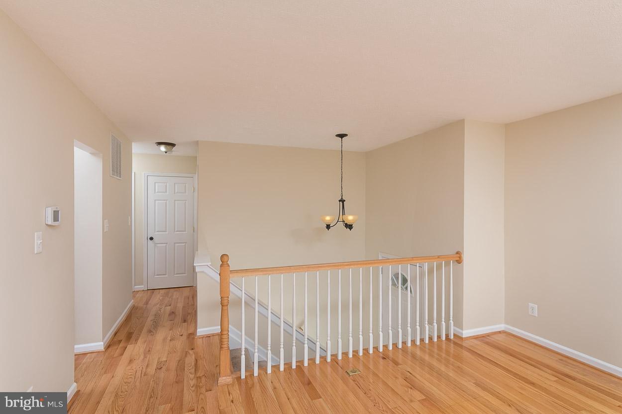 2737 Parallel Path Abingdon, MD 21009 - Photo 12 of 29 Living Room